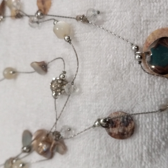 Abalone, Rhinestones, Pearlized Beads on Silver Tone Chain,3 Strand Neckless - Picture 5 of 6